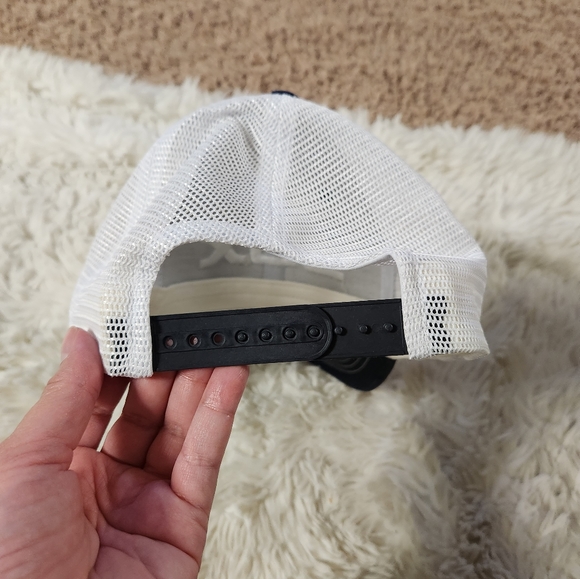 Chicago white sox, adjustable blue and white hat - Picture 6 of 6